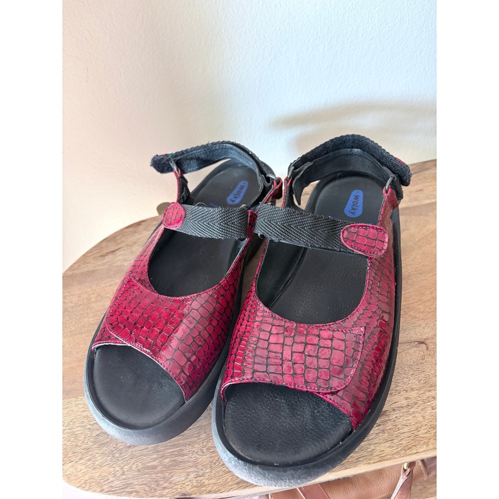 Wolky Red Crocodile Embossed Leather Sandals EU 40 US 9.5